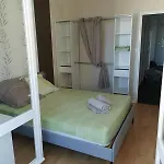 Spacious Apartment Bellevue